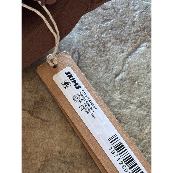 Skims Fits Everybody T-shirt Demi Bra Jasper 40C - Picture 8 of 8